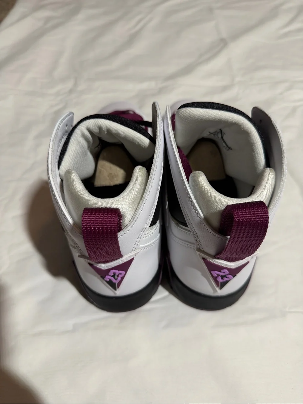 Air Jordan 7 Retro GG size 6.5 White/Fuchsia Glow